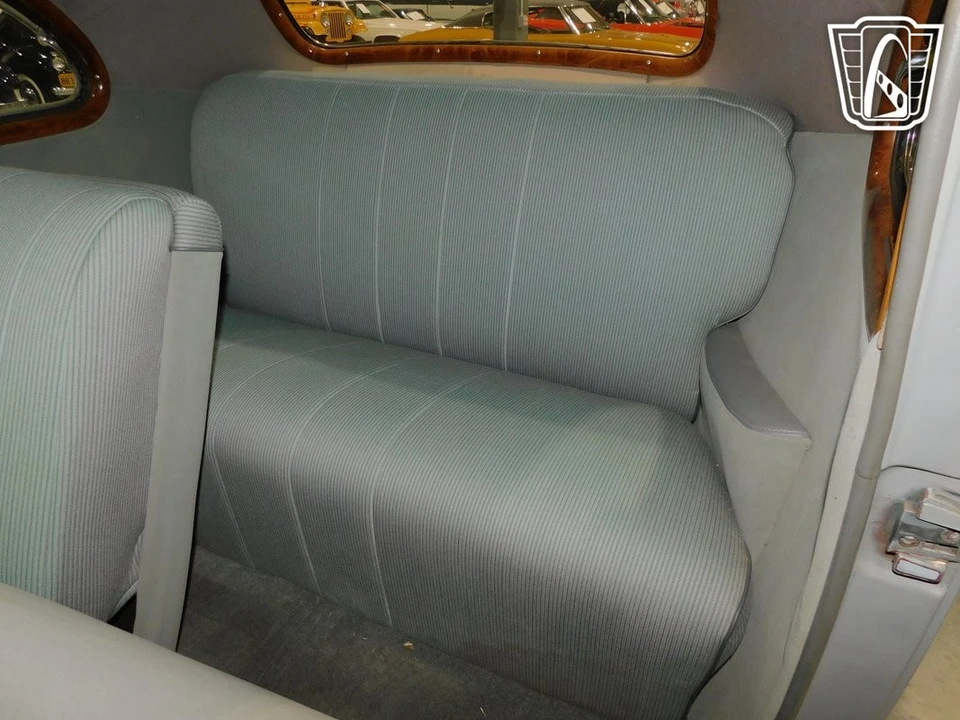 1941 Packard Clipper - Image 9 of 12