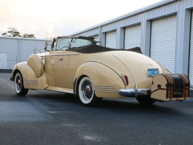 1941 Packard Clipper - Image 3 of 31