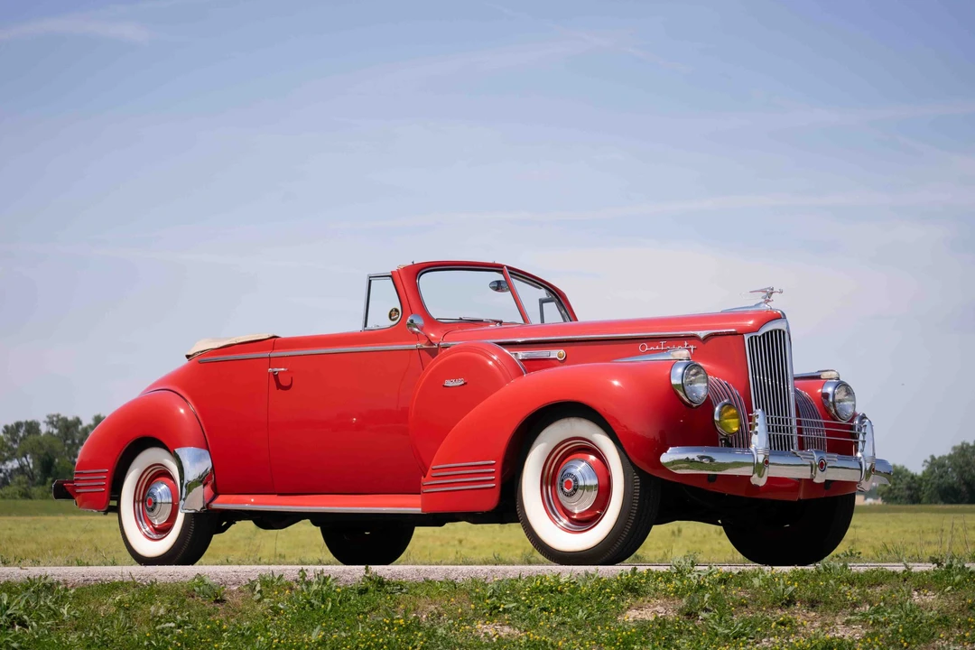 1941 Packard Eight - Image 4 of 31