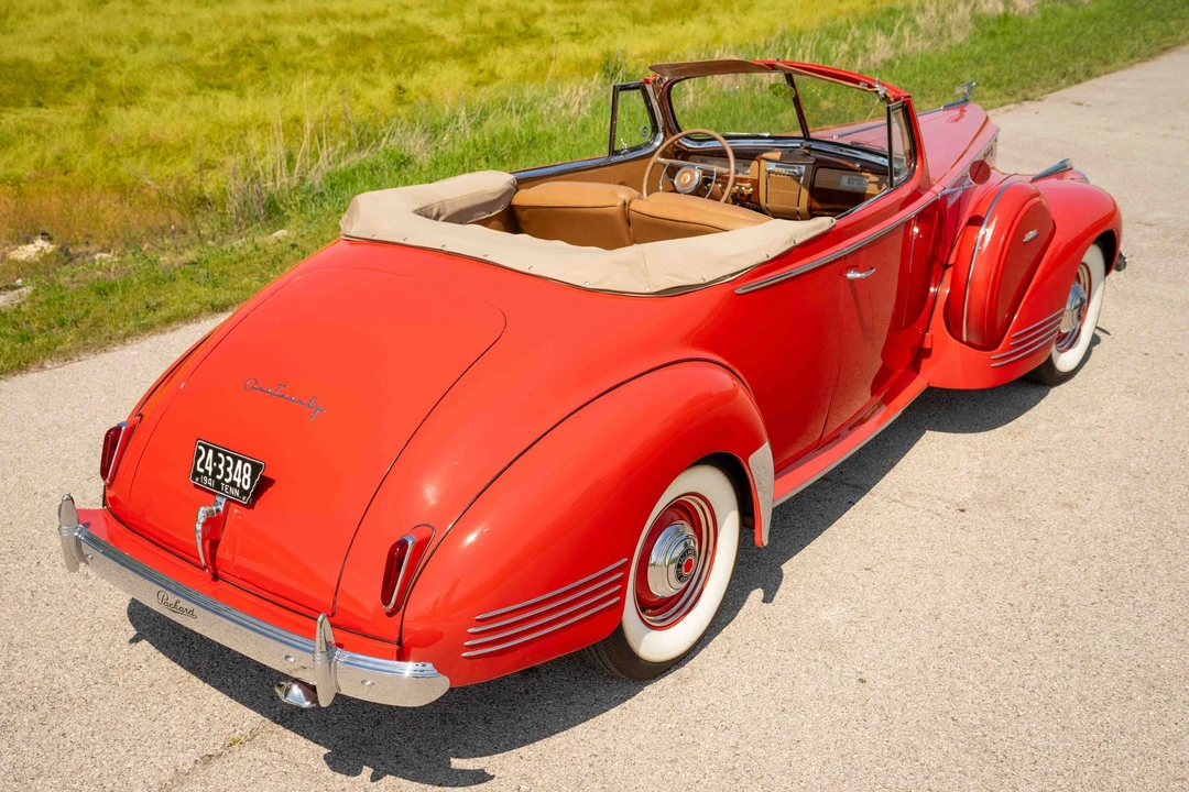 1941 Packard Eight - Image 9 of 31