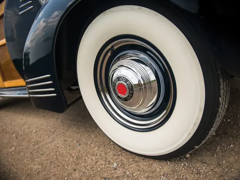 1941 Packard - Image 13 of 31