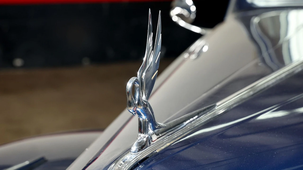 1941 Packard Clipper - Image 7 of 31