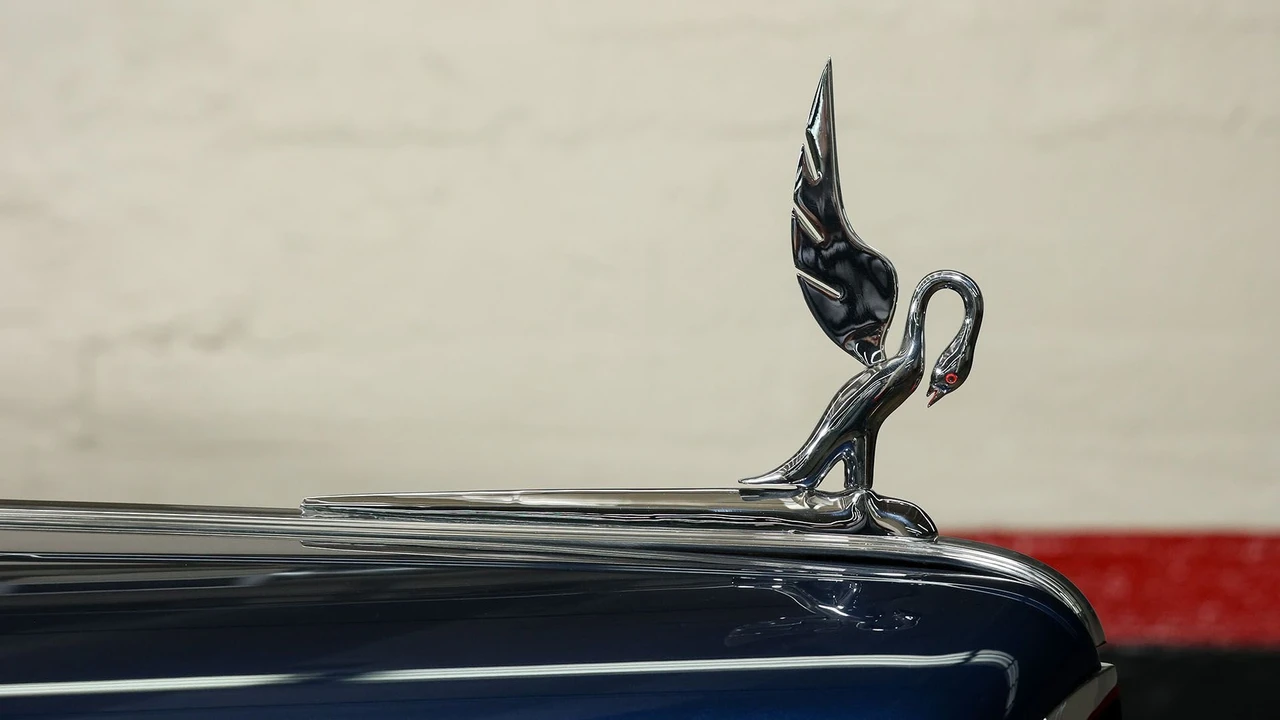 1941 Packard Clipper - Image 5 of 31