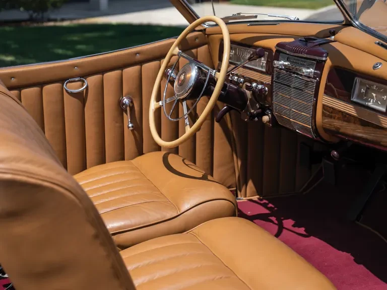 1941 Packard - Image 5 of 31