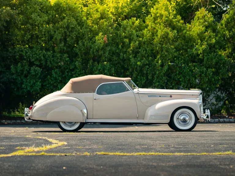1941 Packard - Image 6 of 31
