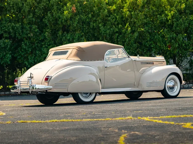 1941 Packard - Image 3 of 31
