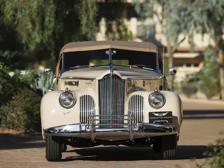 1941 Packard - Image 9 of 24