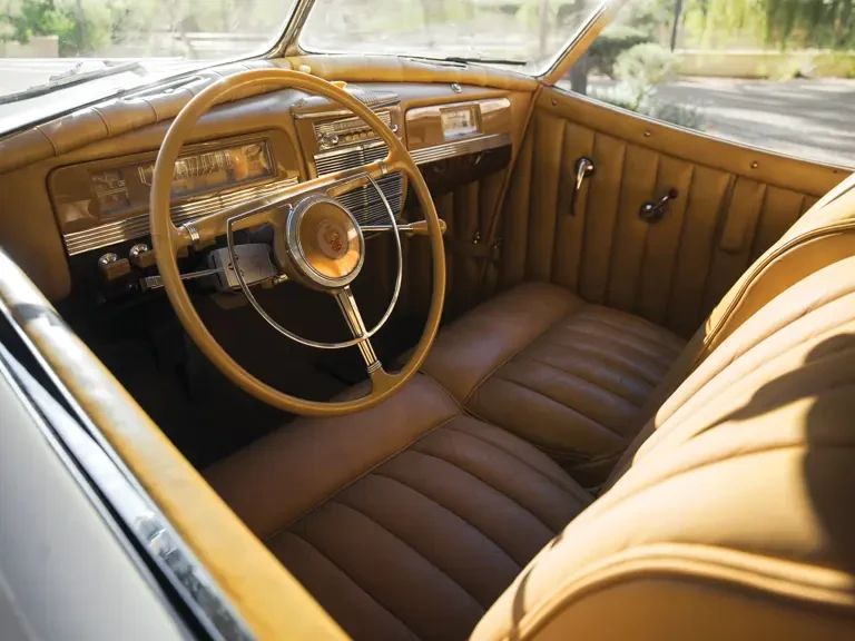 1941 Packard - Image 5 of 24