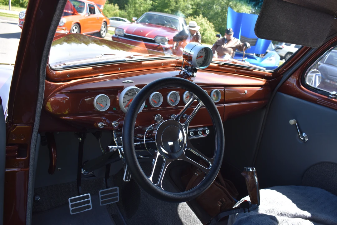 1941 Plymouth Deluxe & Special Deluxe - Image 3 of 31