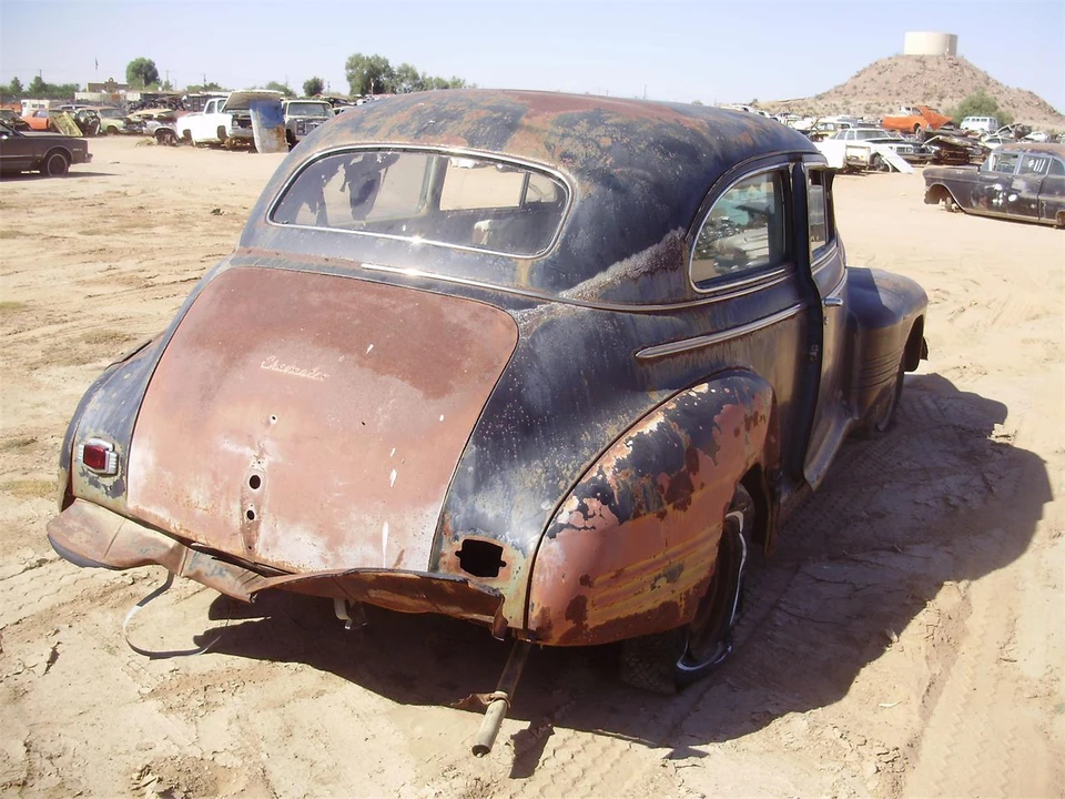 1941 Pontiac - Image 2 of 2