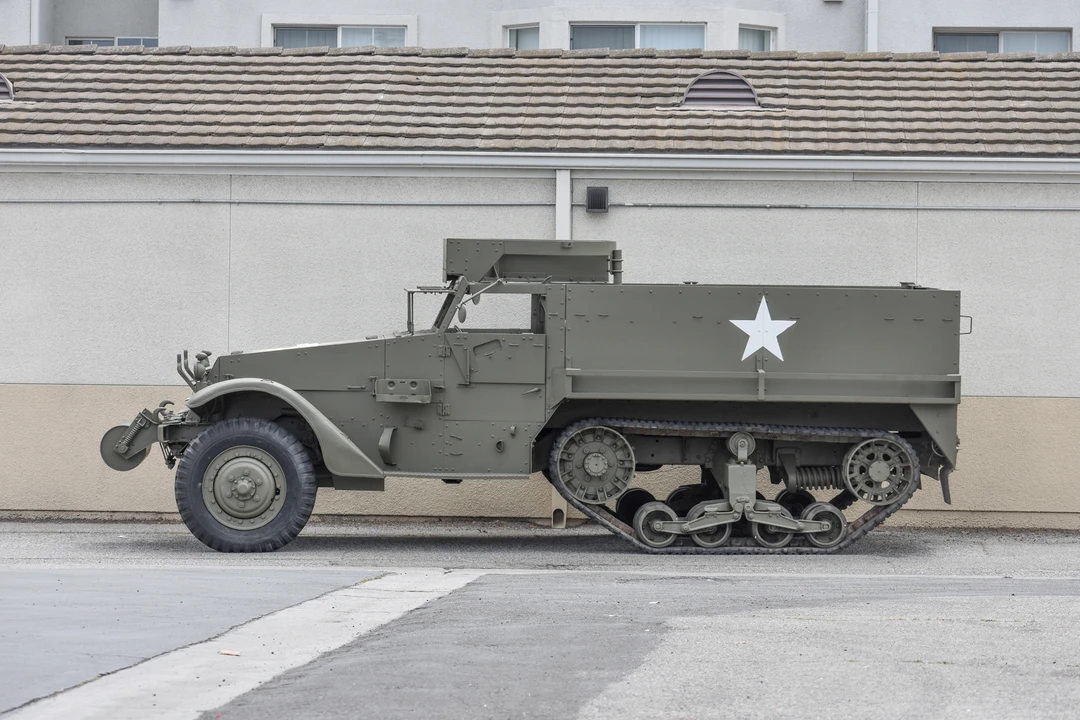 1942 Autocar - Image 2 of 31