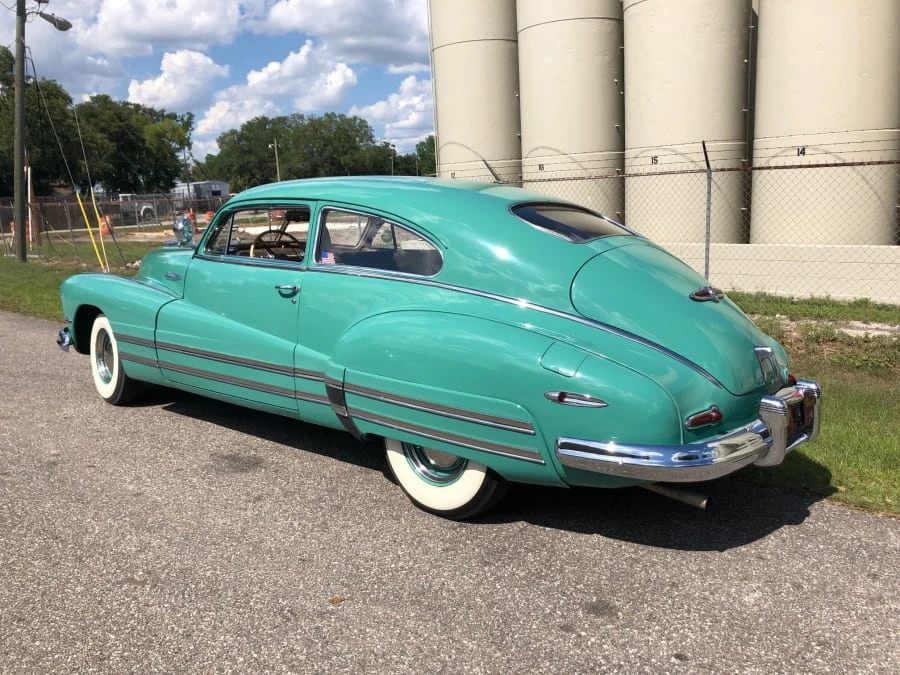 1942 Buick Roadmaster - Image 2 of 2
