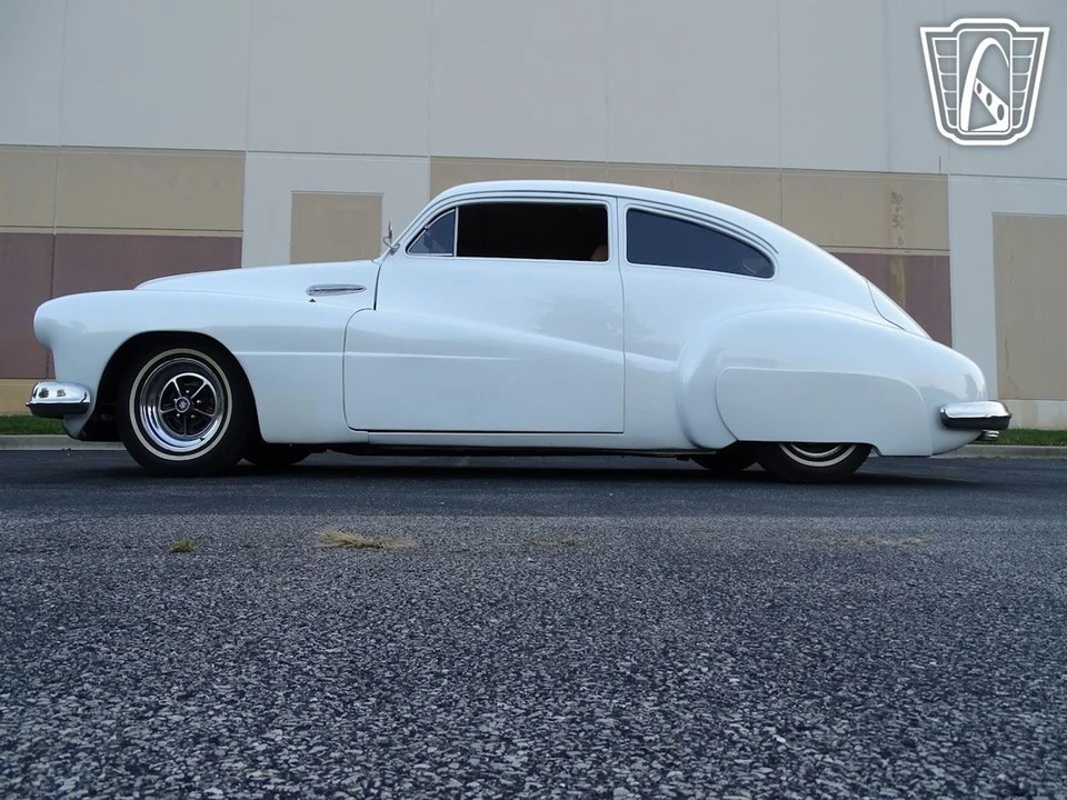 1942 Buick Super - Image 9 of 12