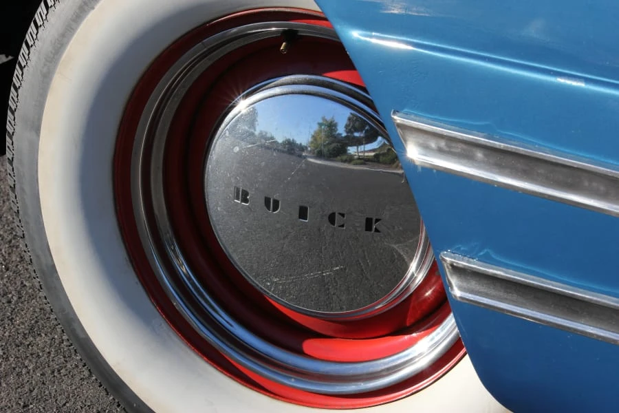 1942 Buick Super - Image 11 of 12