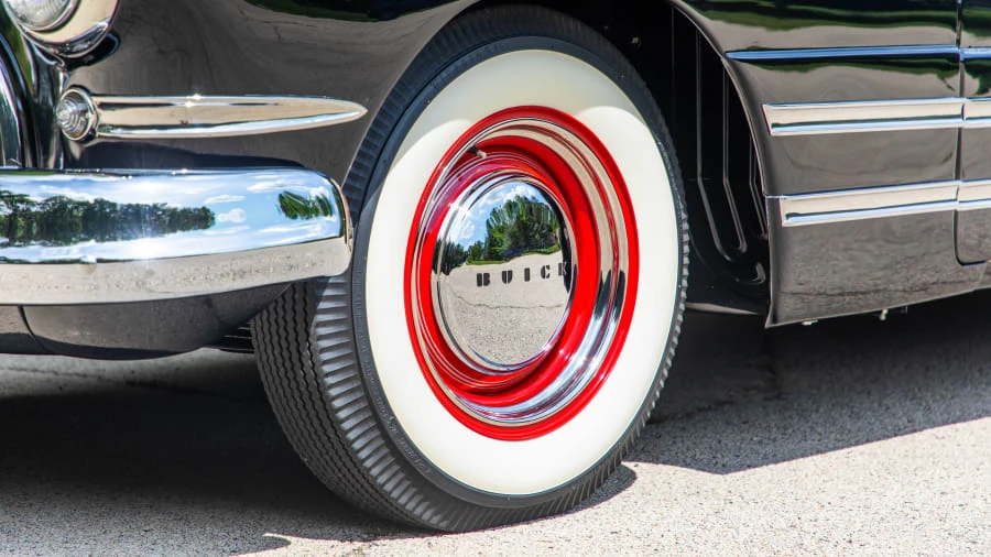 1942 Buick Super - Image 13 of 18