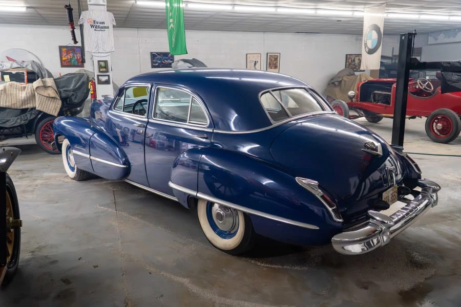 1942 Cadillac Series 62 1st Gen - Image 2 of 15