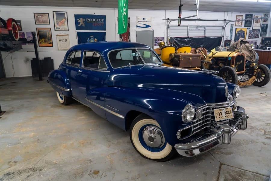 1942 Cadillac Series 62 1st Gen - Image 4 of 15