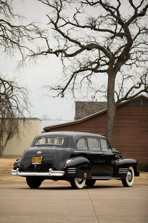1942 Cadillac Series 70 & 75 - Image 5 of 31