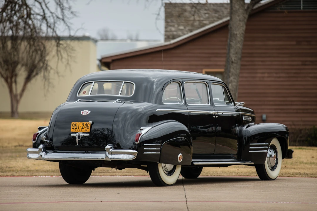 1942 Cadillac Series 70 & 75 - Image 7 of 31
