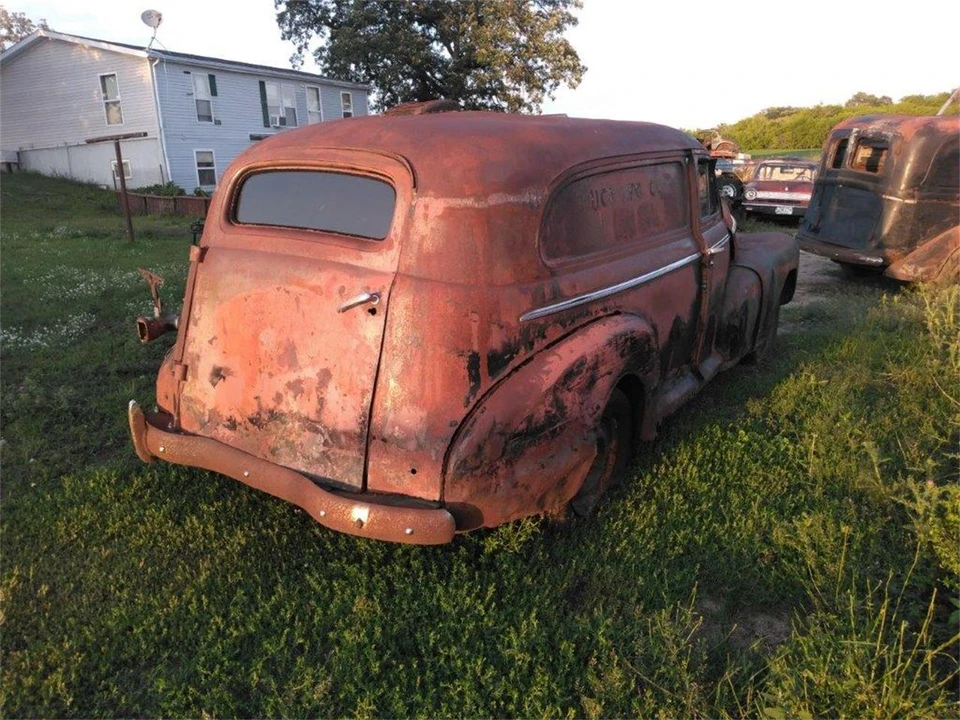 1942 Chevrolet Special & Deluxe & Fleetline - Image 7 of 23