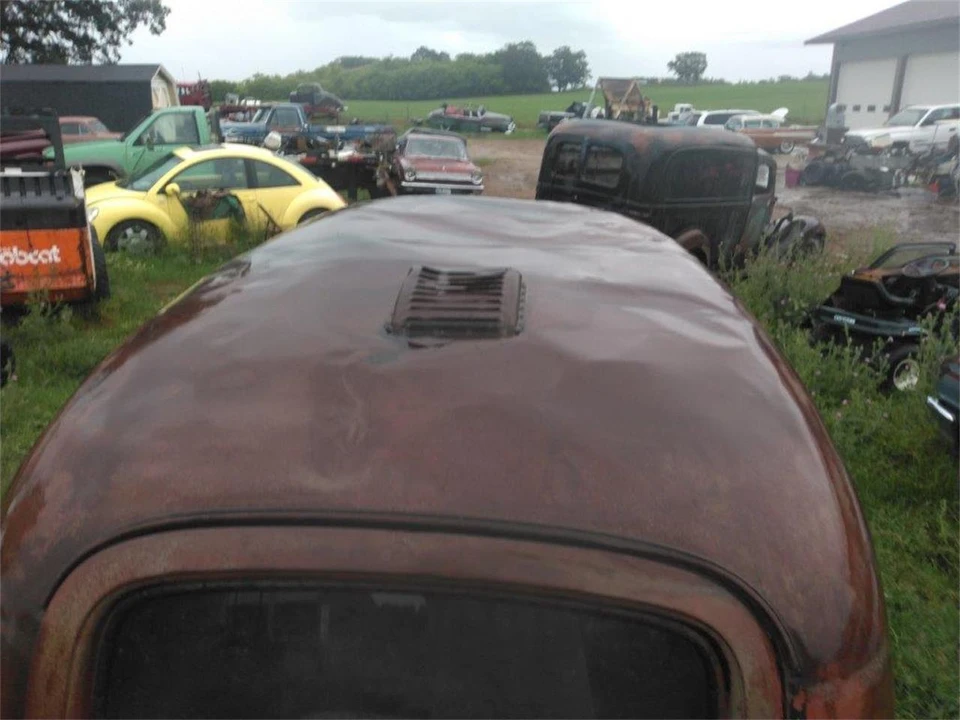 1942 Chevrolet Special & Deluxe & Fleetline - Image 8 of 23