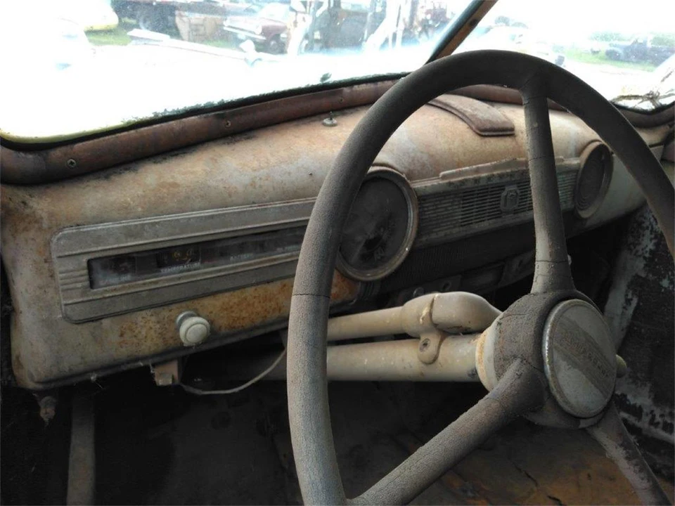 1942 Chevrolet Special & Deluxe & Fleetline - Image 13 of 23