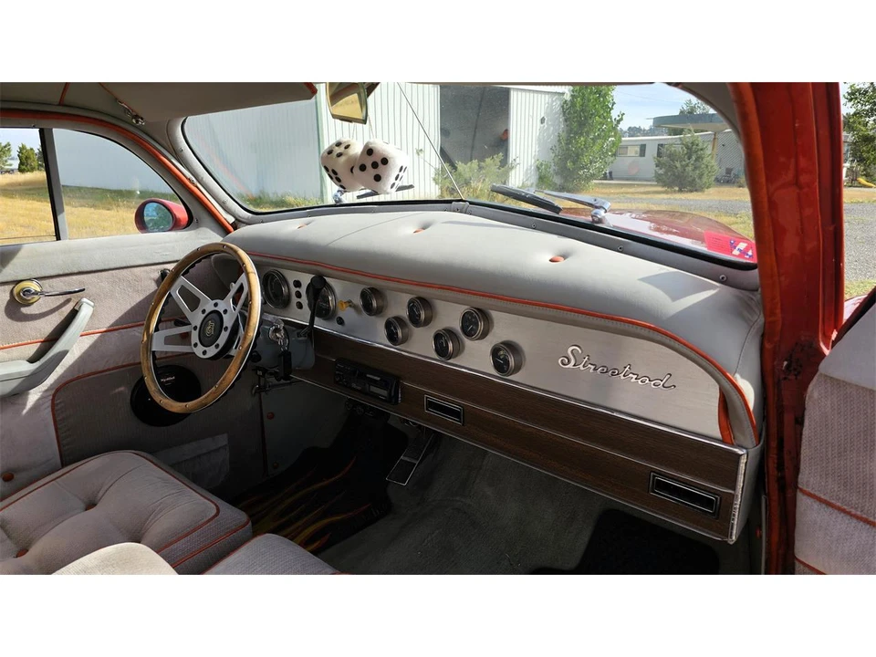 1942 Chevrolet Special & Deluxe & Fleetline - Image 14 of 31