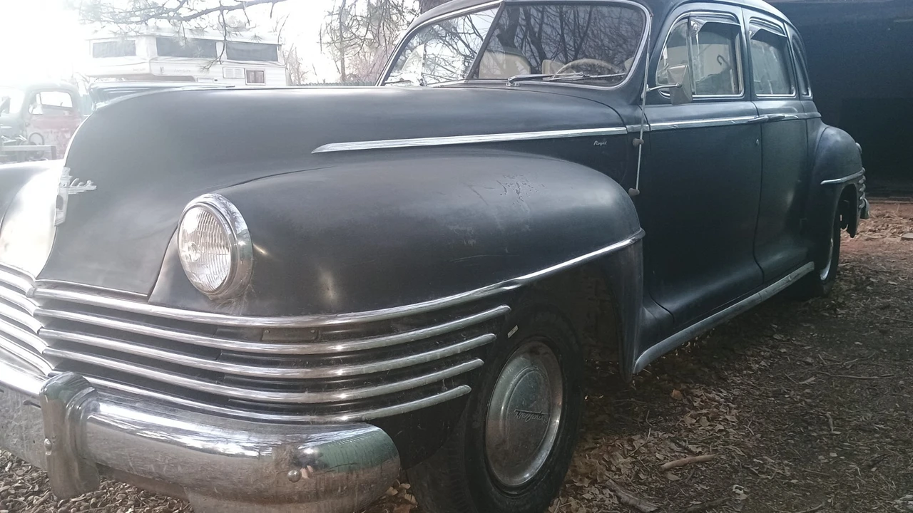 1942 Chrysler - Image 6 of 17