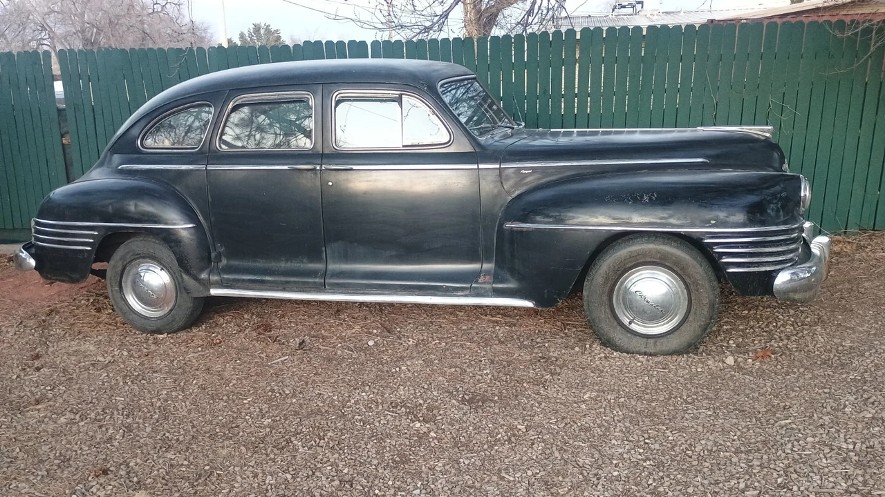 1942 Chrysler - Image 5 of 17