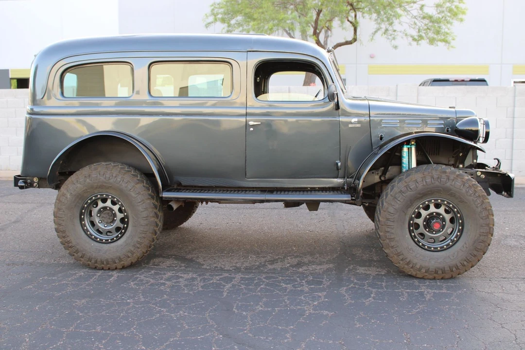 1942 Dodge Power Wagon - Image 2 of 31
