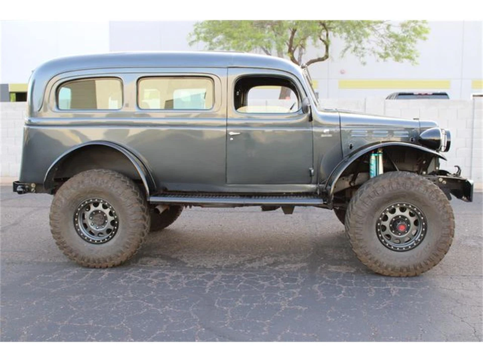 1942 Dodge T/V/W Series - Image 2 of 31