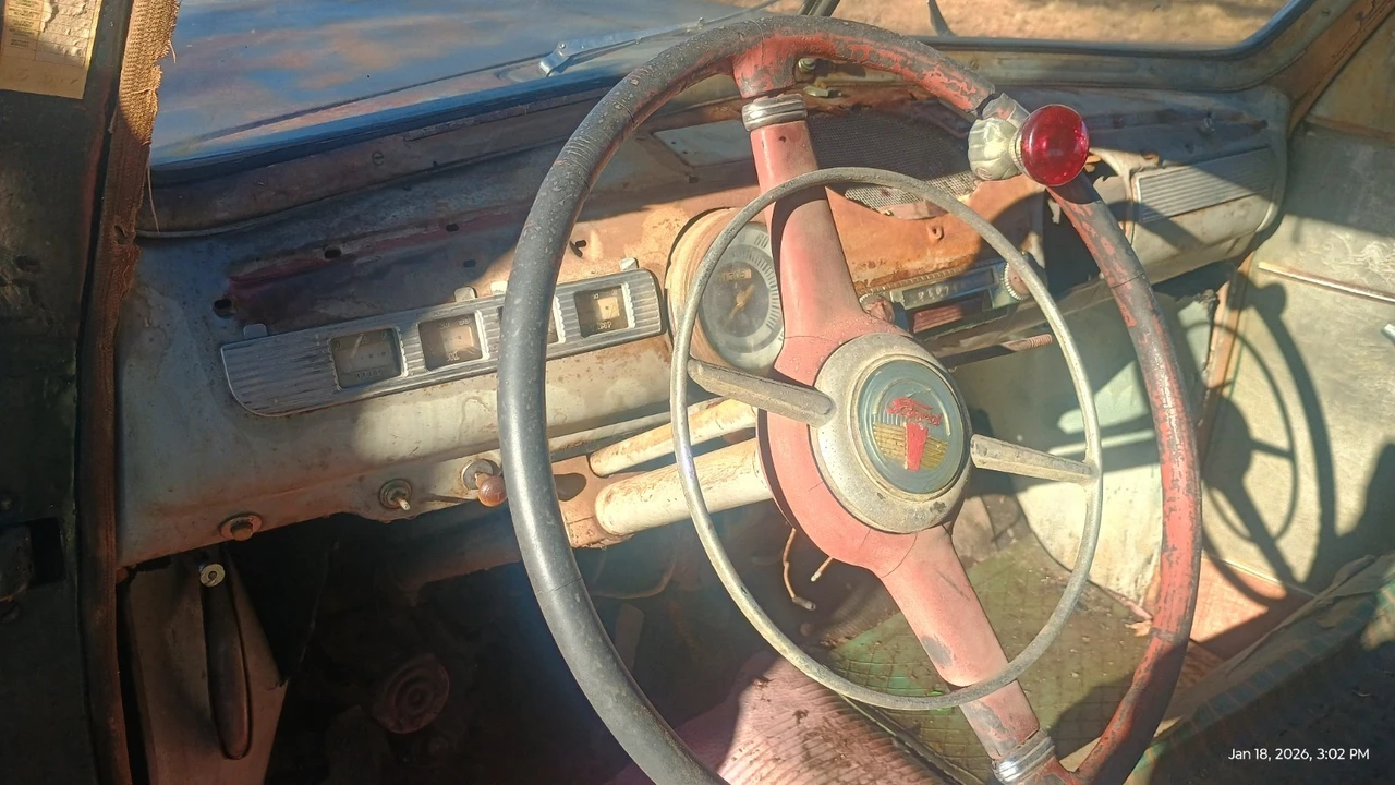 1942 Ford Standard & Deluxe & Super Deluxe - Image 16 of 19