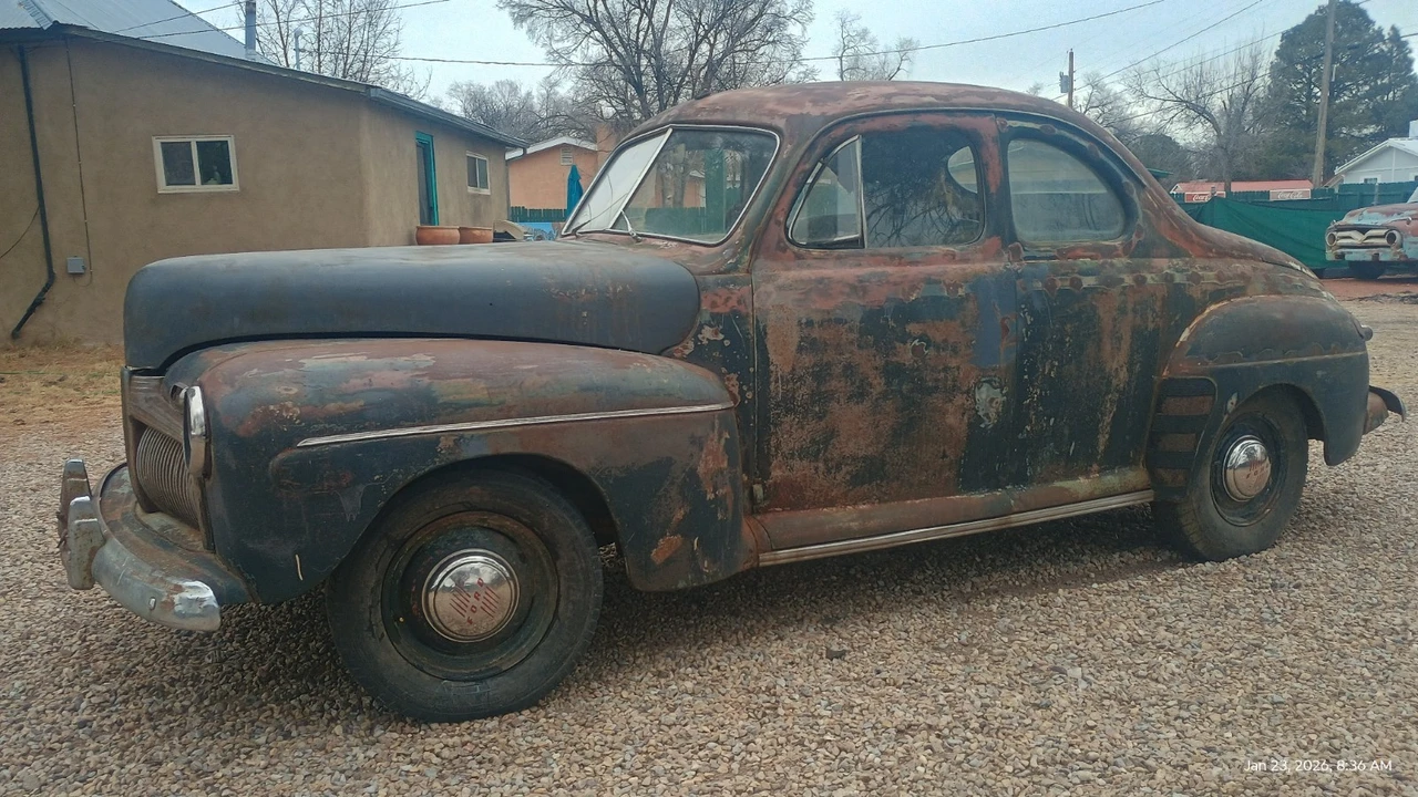 1942 Ford Standard & Deluxe & Super Deluxe - Image 3 of 19
