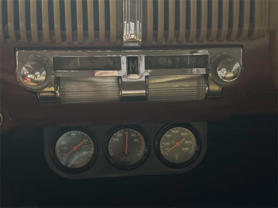 1942 Ford Standard & Deluxe & Super Deluxe - Image 16 of 23