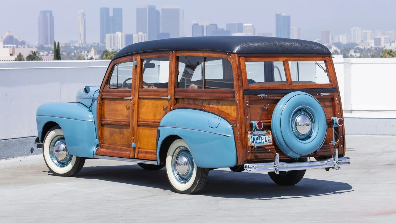 1942 Ford Standard & Deluxe & Super Deluxe - Image 2 of 31