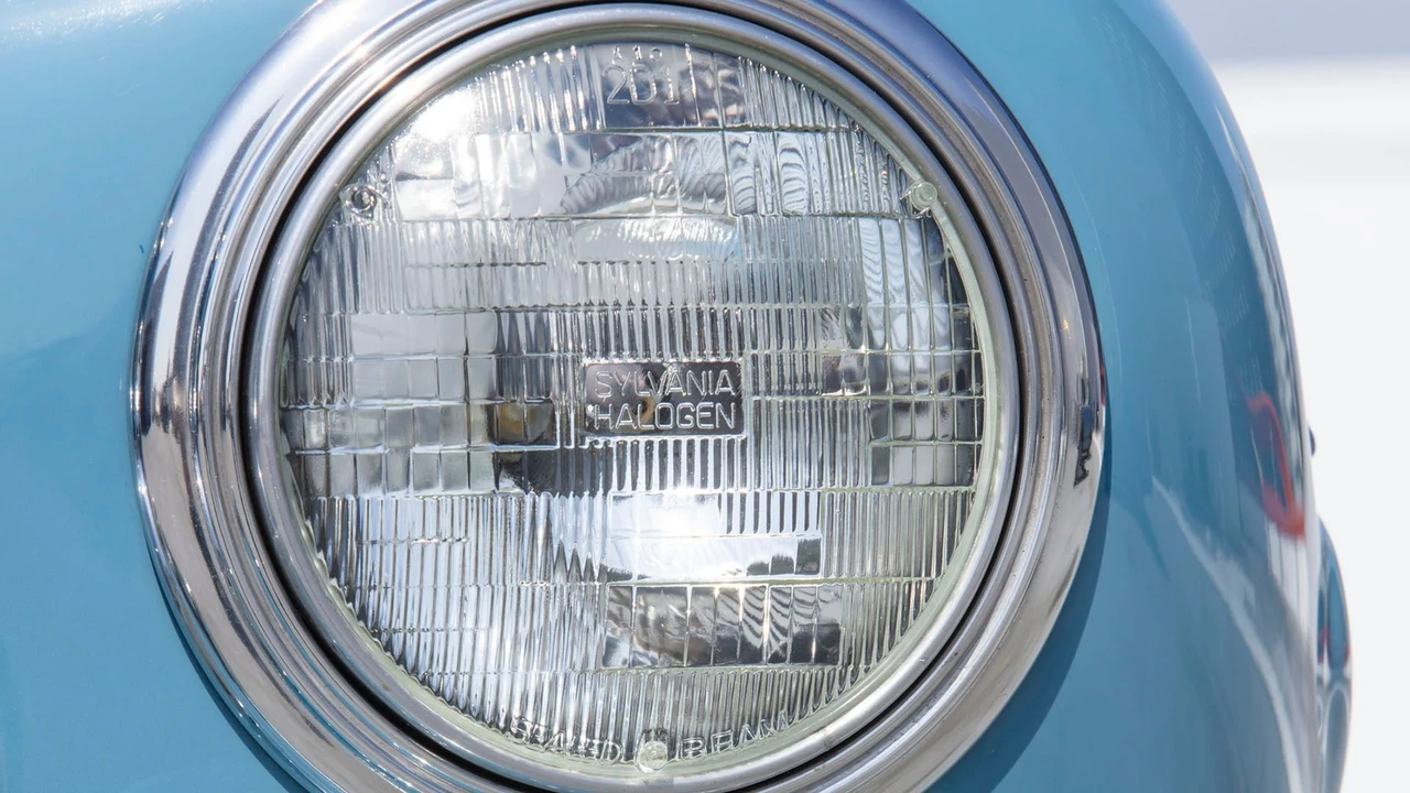 1942 Ford Standard & Deluxe & Super Deluxe - Image 20 of 31