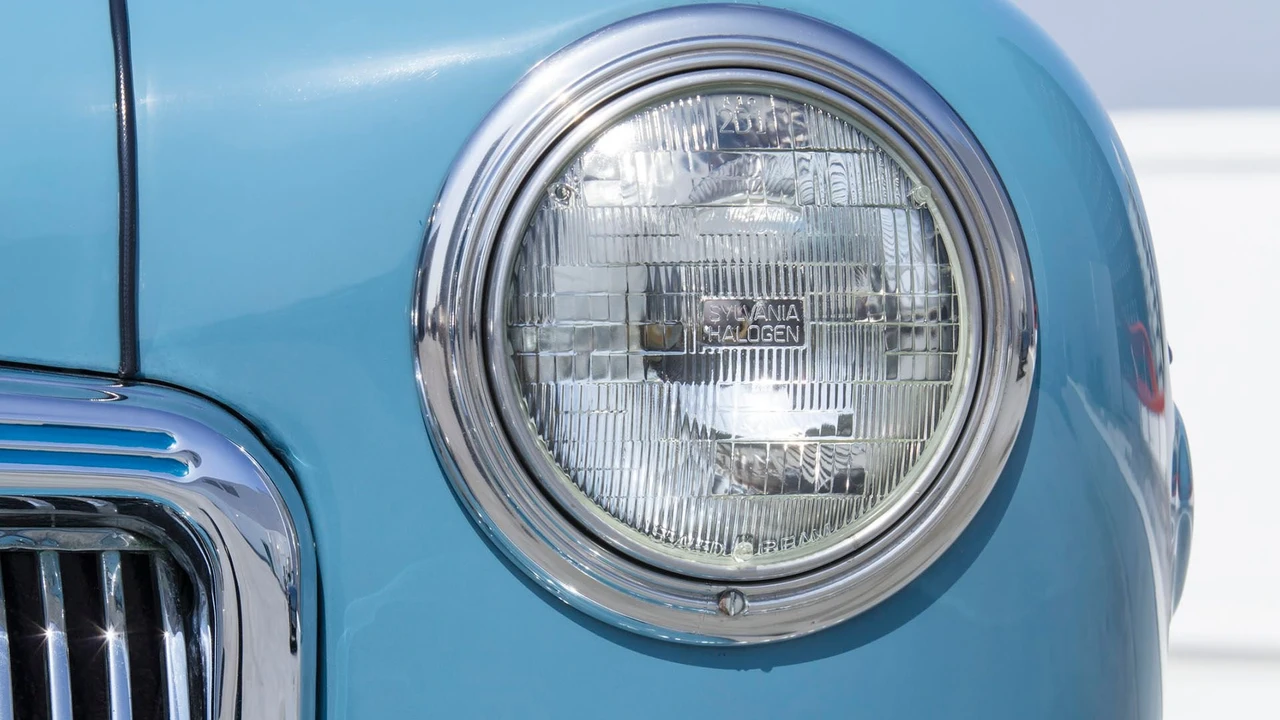1942 Ford Standard & Deluxe & Super Deluxe - Image 21 of 31