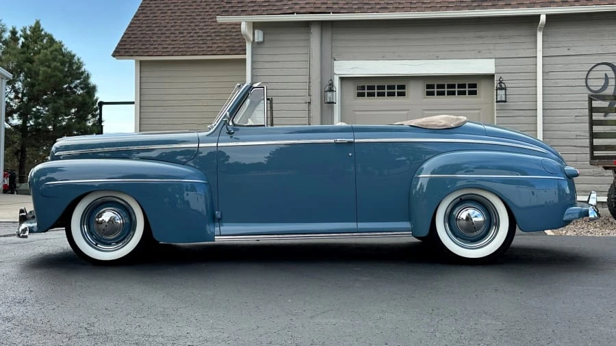 1942 Ford Standard & Deluxe & Super Deluxe - Image 2 of 26