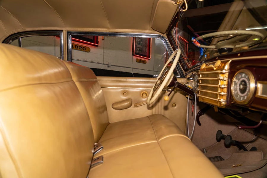 1942 Lincoln Continental 1st Gen - Image 11 of 19