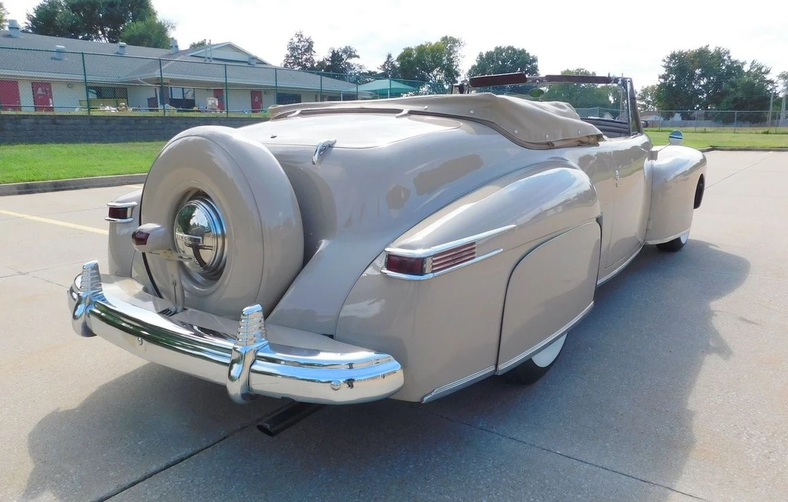 1942 Lincoln Continental 1st Gen - Image 17 of 21