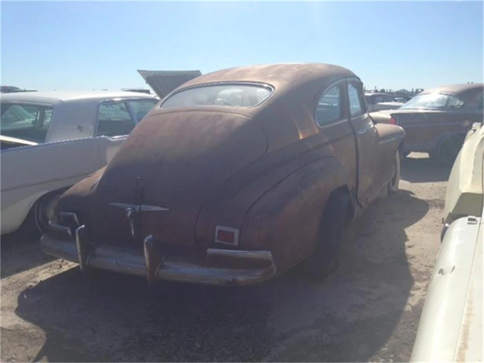 1942 Oldsmobile 88 - Image 3 of 4