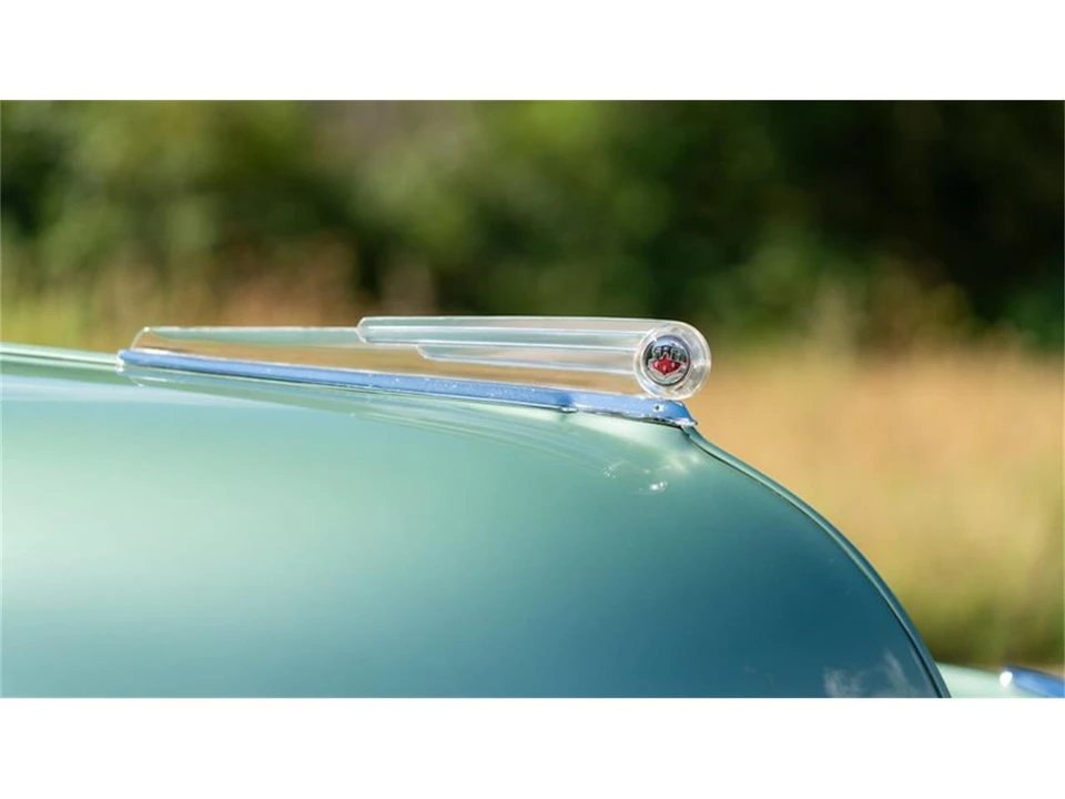 1942 Oldsmobile Custom Cruiser - Image 27 of 31
