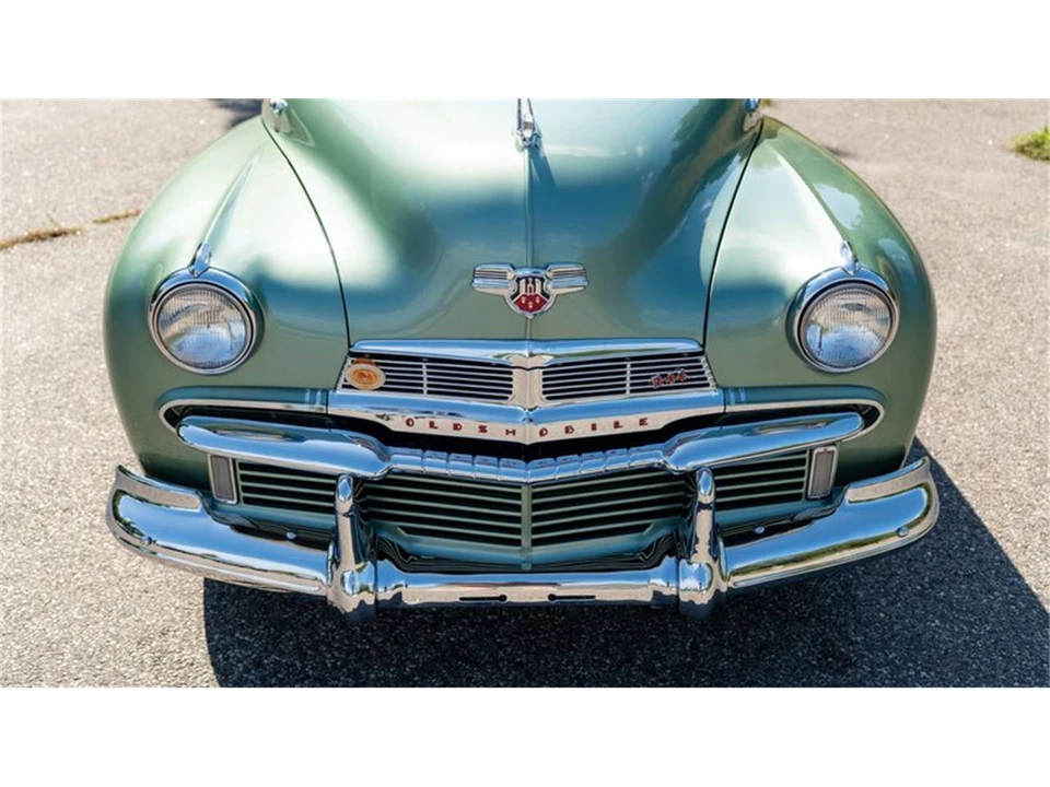 1942 Oldsmobile Custom Cruiser - Image 28 of 31