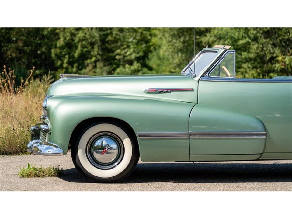 1942 Oldsmobile Custom Cruiser - Image 13 of 31