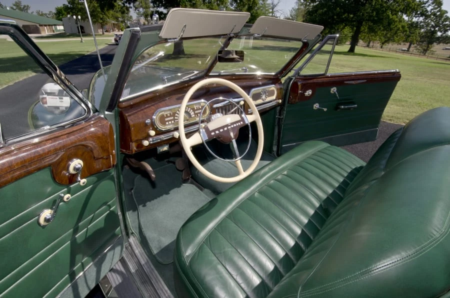 1942 Oldsmobile 98 - Image 5 of 12