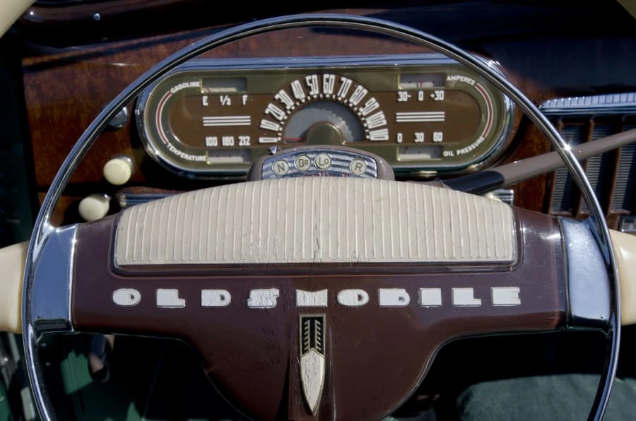 1942 Oldsmobile 98 - Image 7 of 12