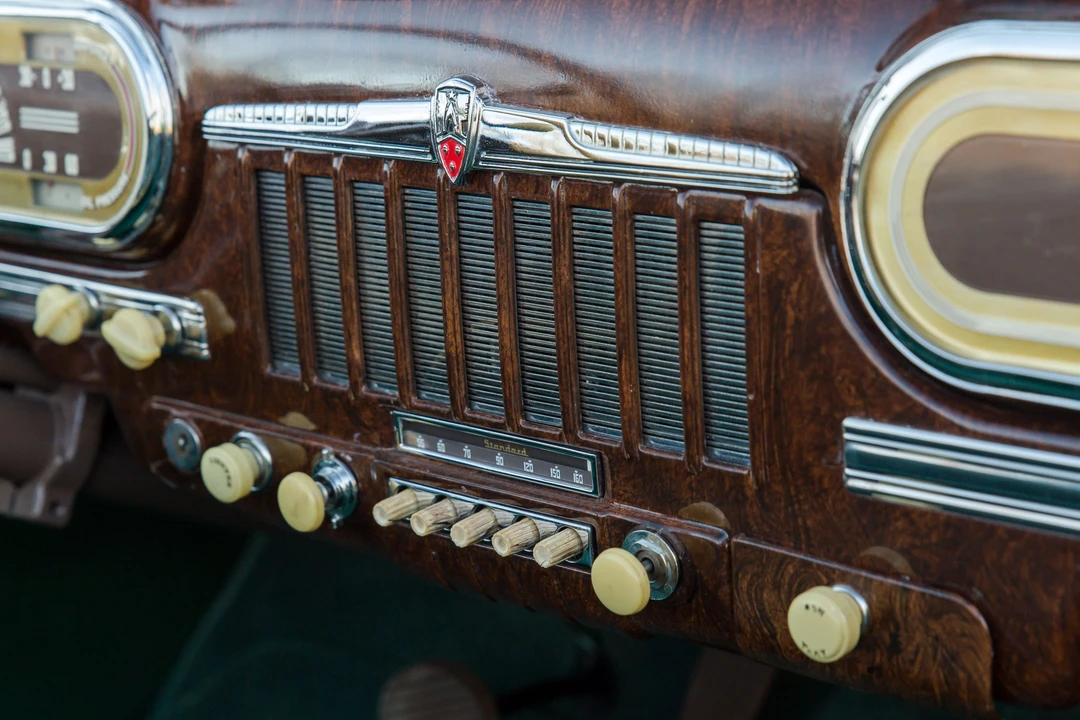 1942 Oldsmobile 98 - Image 20 of 31