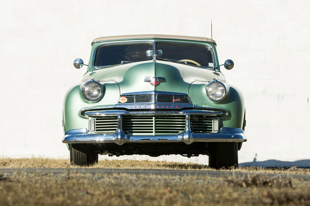 1942 Oldsmobile 98 - Image 4 of 31