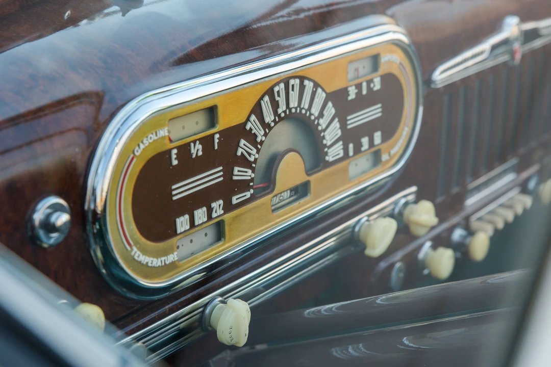 1942 Oldsmobile 98 - Image 31 of 31