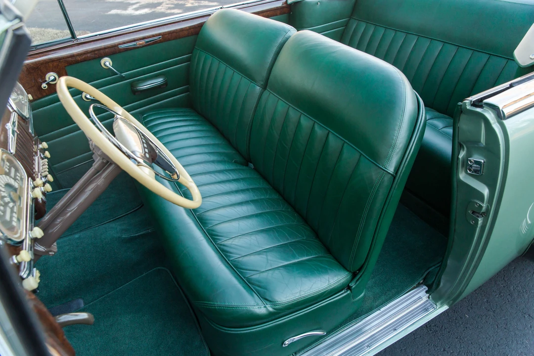 1942 Oldsmobile 98 - Image 30 of 31